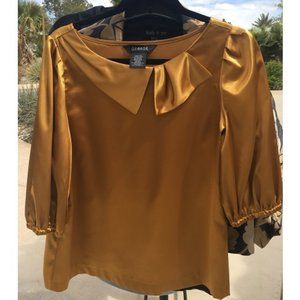 Satin golgen top M with oregami collar